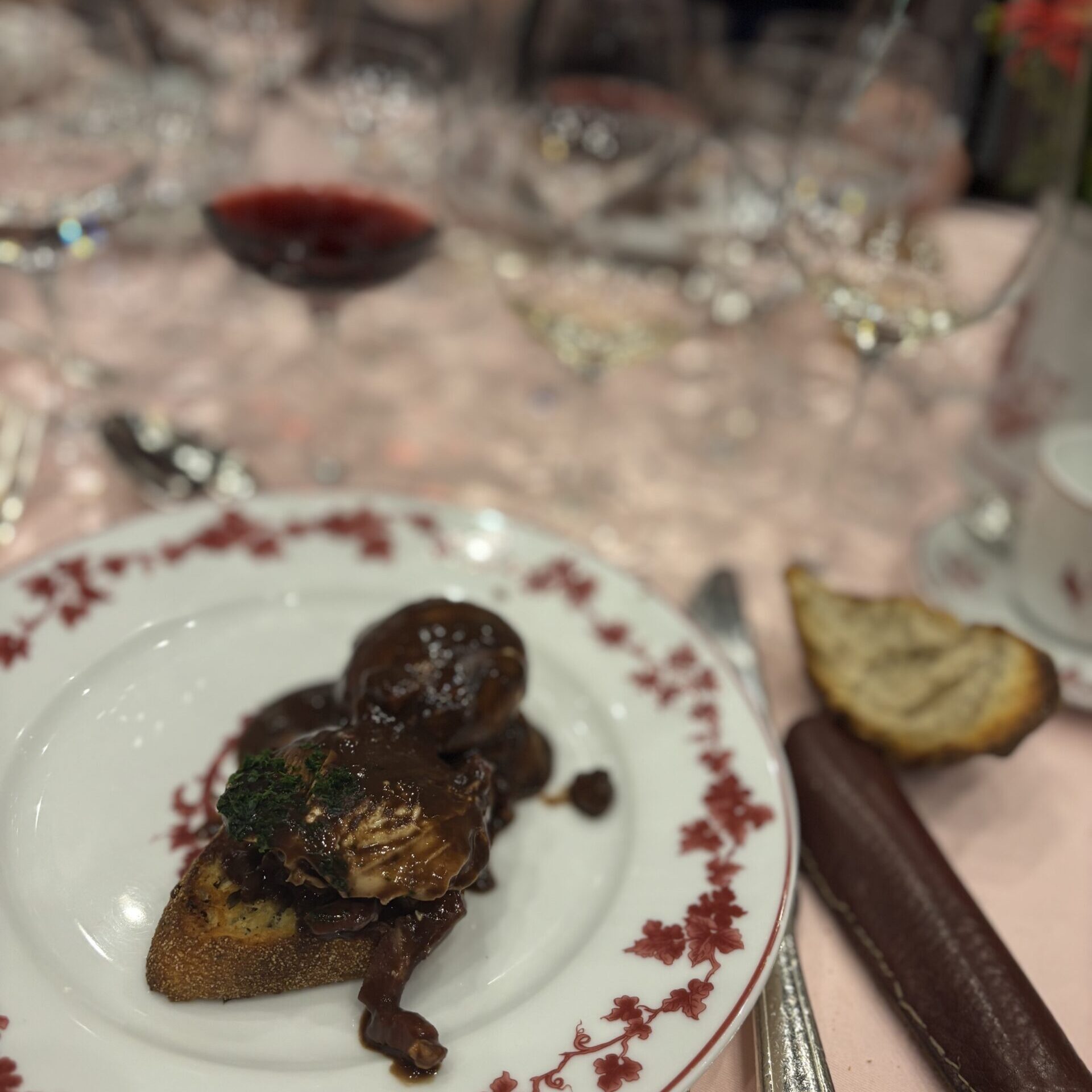 œufs Meurettes et Marsannay 2021 Tasteviné au Clus Vougeot